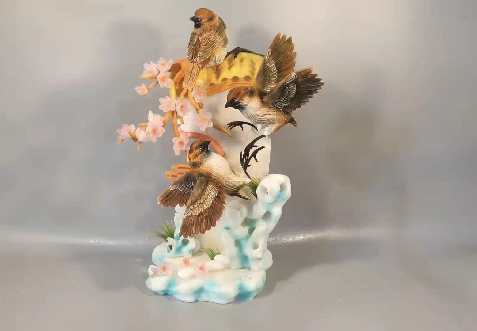 梅雀争春（面塑作品）
